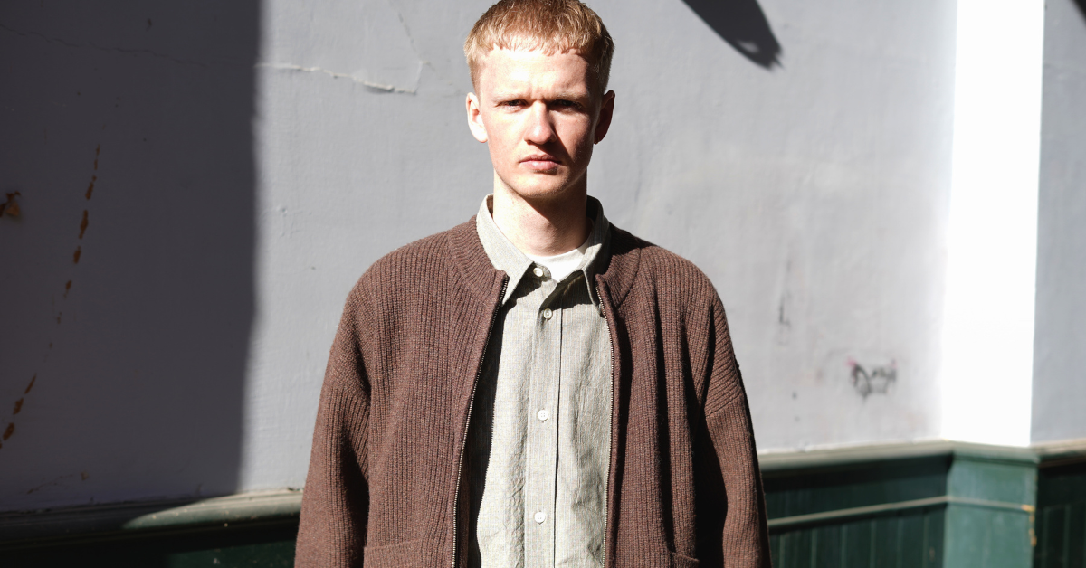 Outfit of the Week hos Packyard – Norse Projects skjorte, uldcardigan, Edwin Wide Pant og Salomon XT-6 sneakers