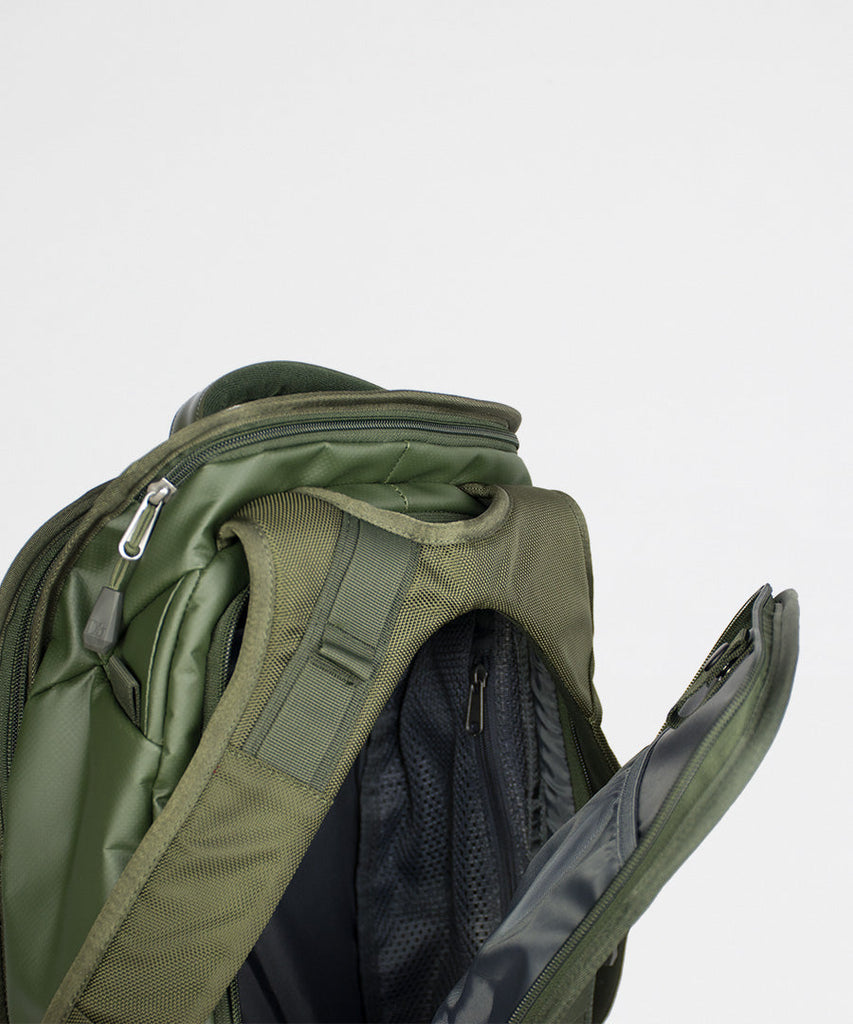 Douchebags The Explorer Pine Green Tasker Ski