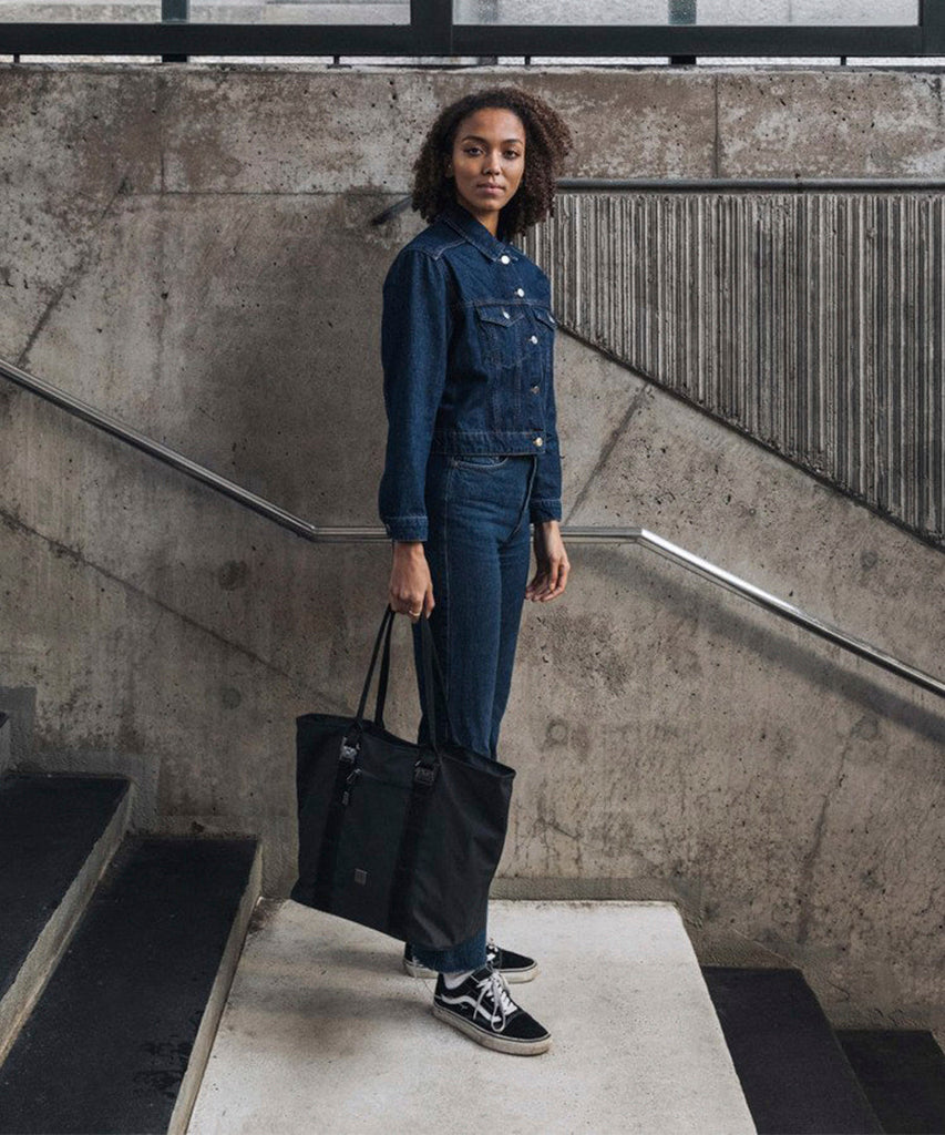 Douchebags The Sidekick 25L	Black Tasker Duffel