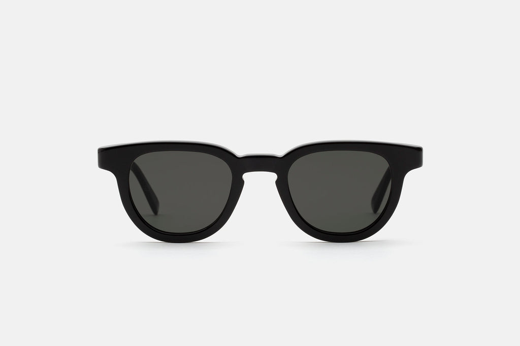 CERTO BLACK-SUNGLASSES-RETROSUPERFUTURE-pydk