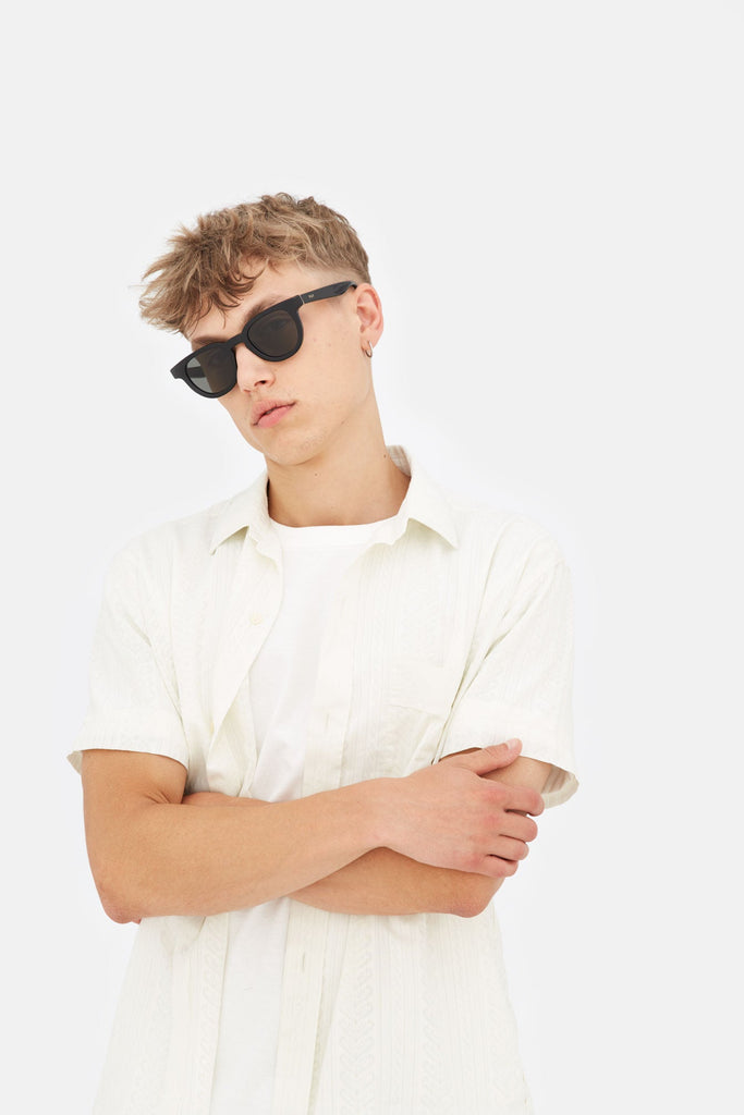 CERTO BLACK-SUNGLASSES-RETROSUPERFUTURE-pydk