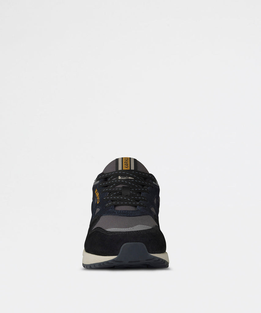 Legacy 96 - Jet Black India Ink-Karhu-sneakers