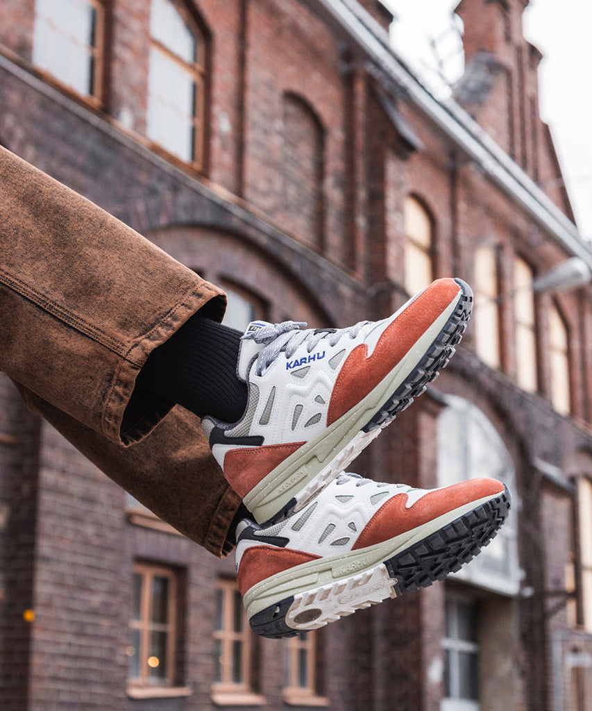 Legacy 96 Apricot Brandy Bright White-Karhu-Packyard DK