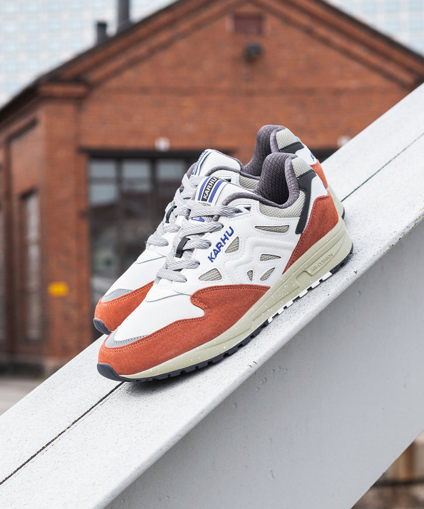 Legacy 96 Apricot Brandy Bright White-Karhu-Packyard DK