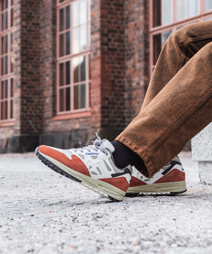 Legacy 96 Apricot Brandy Bright White-Karhu-Packyard DK