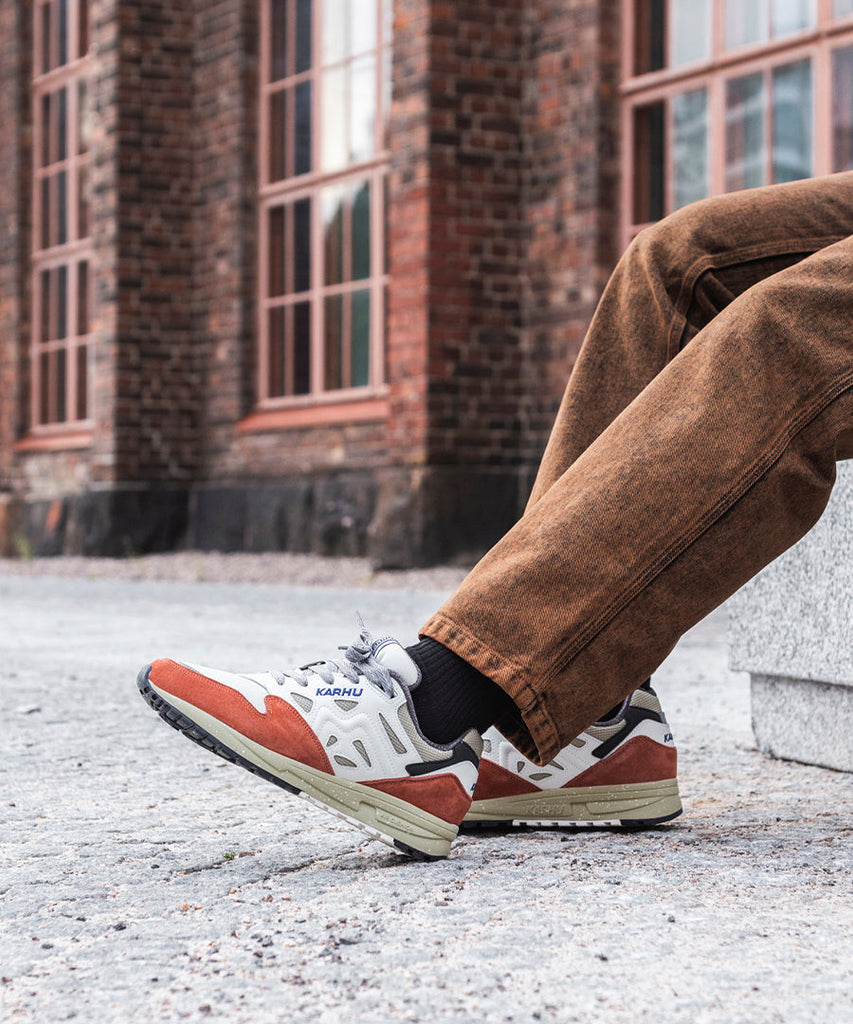 Legacy 96 Apricot Brandy Bright White-Karhu-Packyard DK