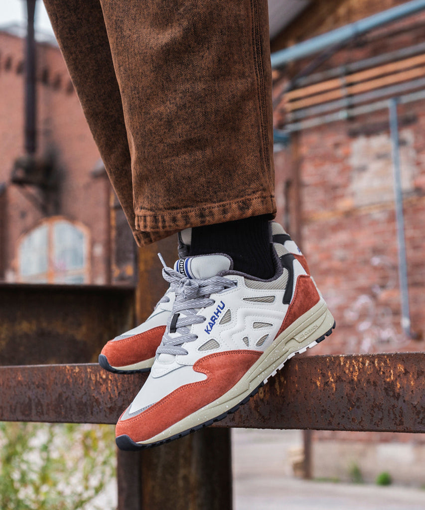 Legacy 96 Apricot Brandy Bright White-Karhu-Packyard DK