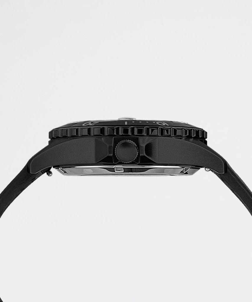 Navi XL Automatic 41mm Black Case Black Dial Black Leather Strap-Timex Archive-watches