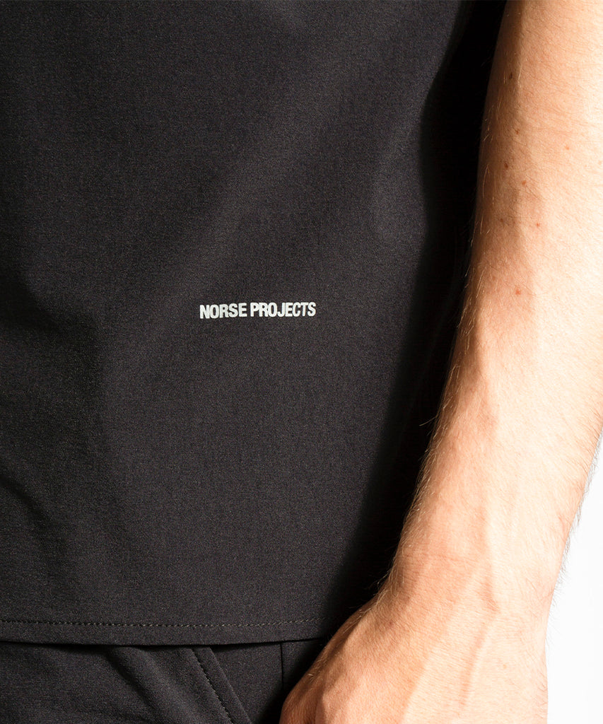 Carsten Travel Solotex Black-Norse Projects-Packyard DK