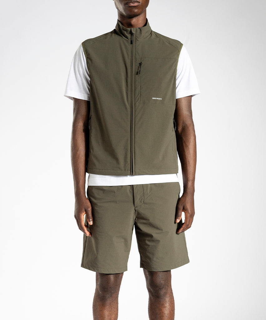 Aaren Travel Solotex Shorts Ivy Green-Norse Projects-Packyard DK