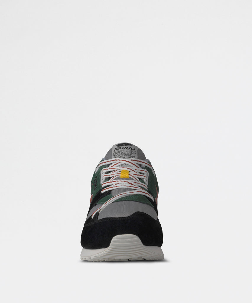 Synchron Classic Jet Black Hot Sauce-sneakers-Karhu