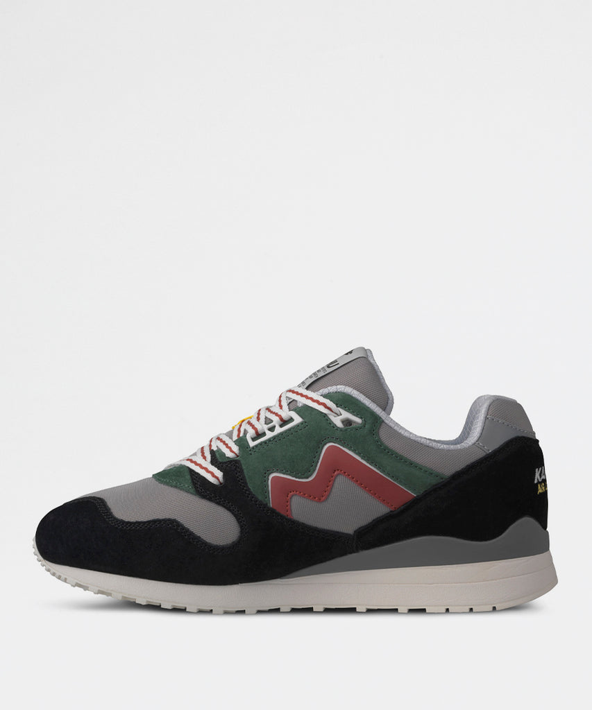 Synchron Classic Jet Black Hot Sauce-sneakers-Karhu