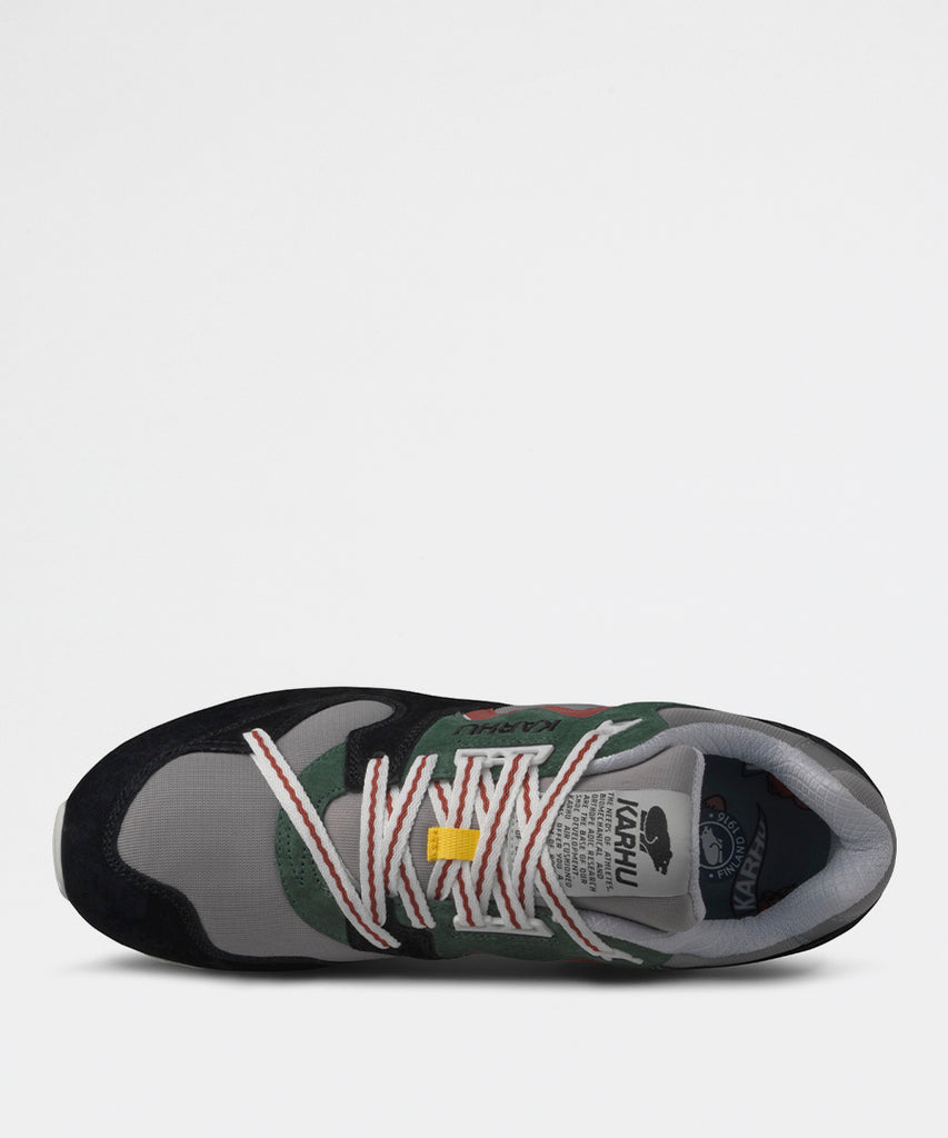 Synchron Classic Jet Black Hot Sauce-sneakers-Karhu