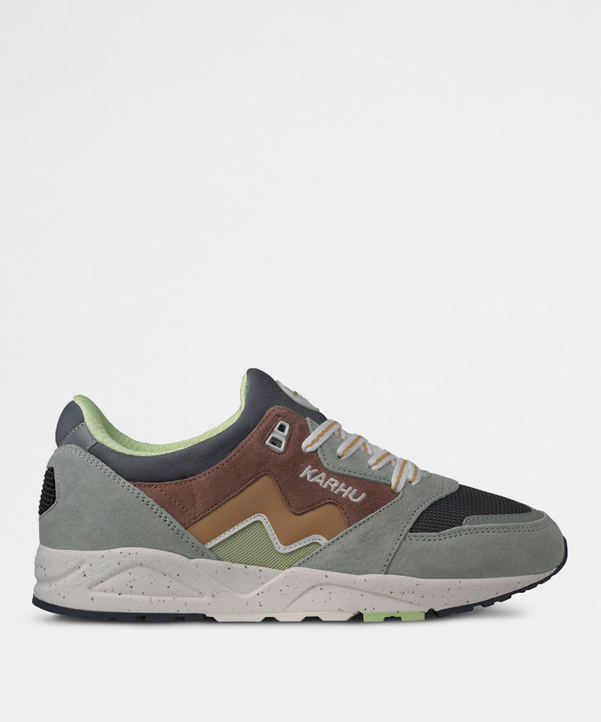 py-Aria 95 Pigeon Doe-Karhu