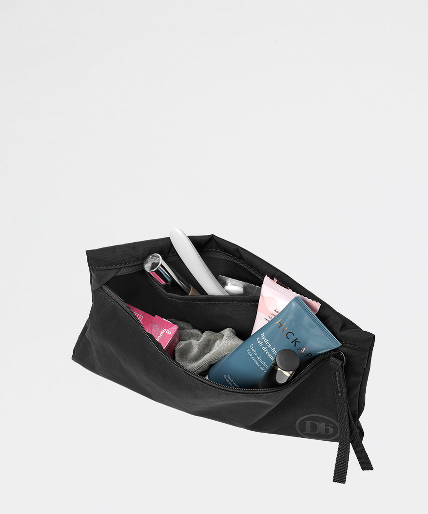 The Makeløs M Pouch Black Out-Db (Formerly Douchebags)-Packyard DK