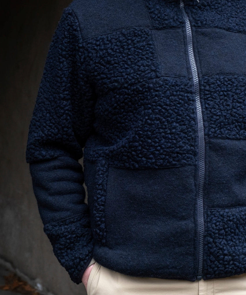Newhaven Fleece Navy-Kestin-Packyard DK